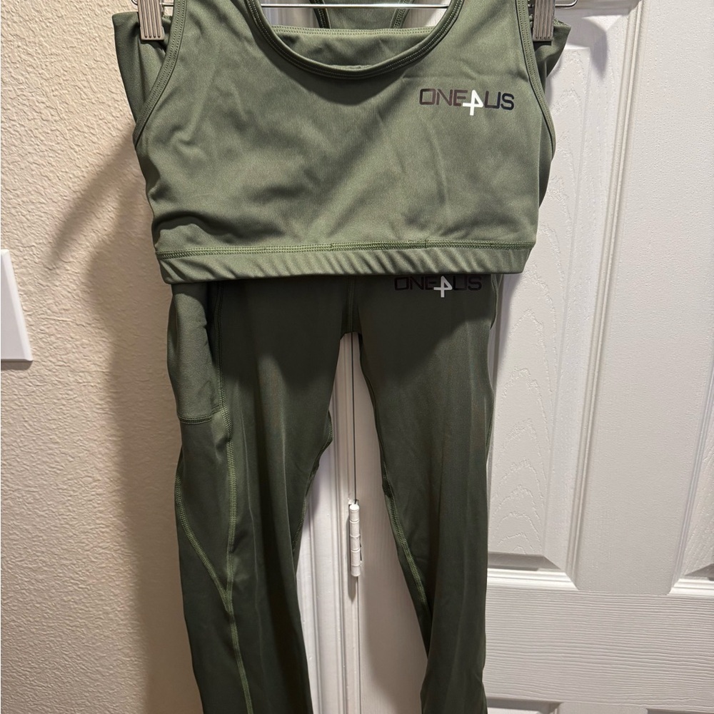 Oneplus Olive Women's Leggings Set